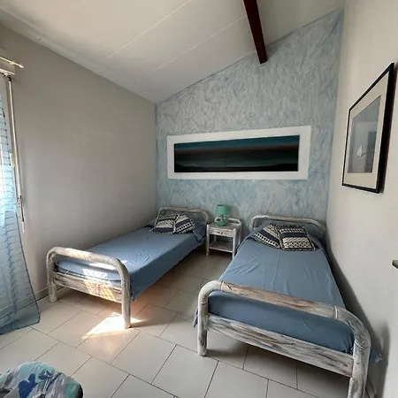 Scorcio Sull'acqua Lumio (Corsica)