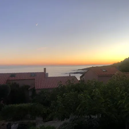 Scorcio Sull'acqua * Lumio (Corsica)